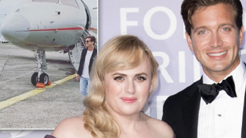 Rebel Wilson Showcases Stunning