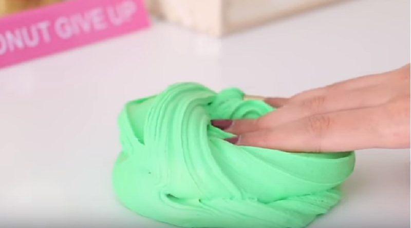 MAKING 6 AMAZING DIY SLIMES - FAMOUS Slime (VIDEO)