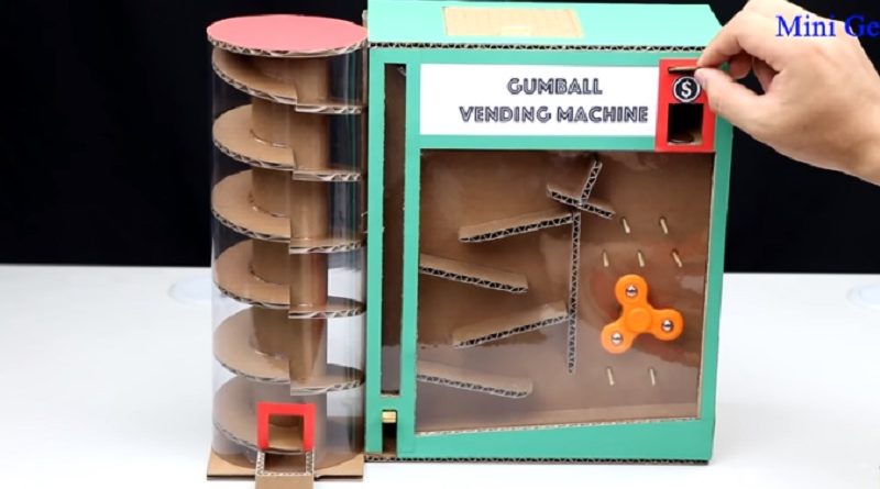 DIY Amazing Gumball Vending Machine With Coin (VIDEO)