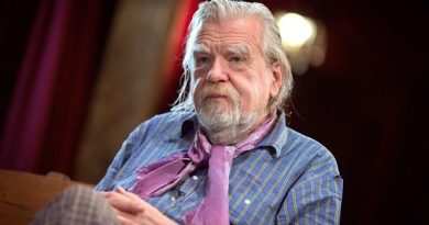 Michael Lonsdale